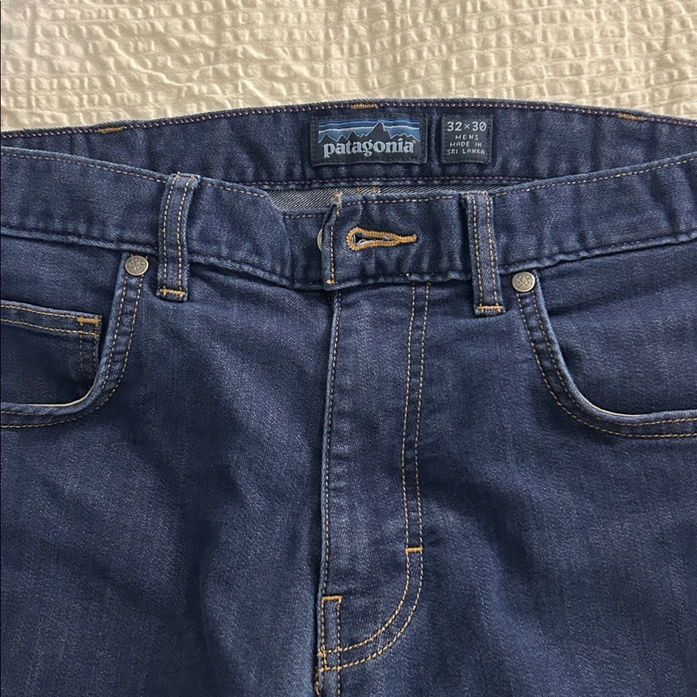 Patagonia Performance Straight Fit Mens Jeans - Picture 2 of 5